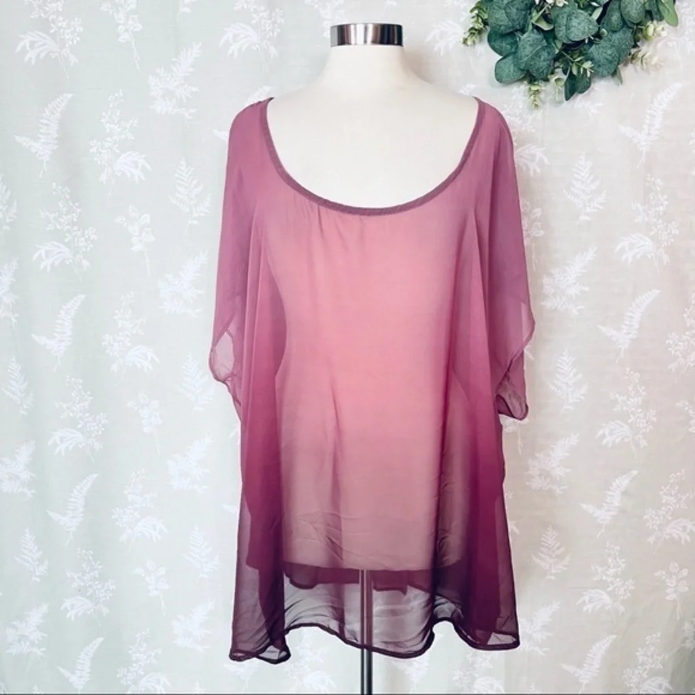 3/$22🩶 Torrid Burgundy Red Ombre Sheer Chiffon Open Back Top Blouse Plus 5 5X
